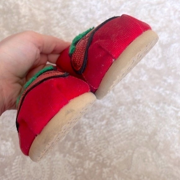 Brand New Toms Custom Cherry Red Sequin Sparkly Casual Slip On Shoes Flats - Picture 13 of 15